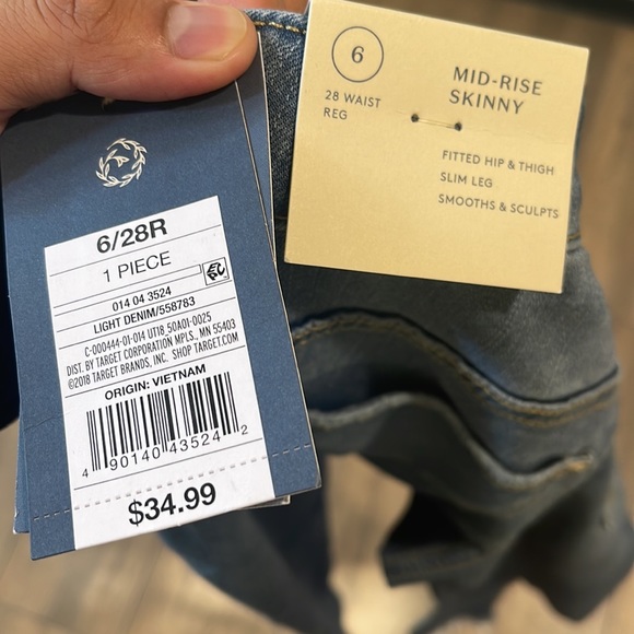 Universal Thread Jeans - Picture 3 of 4